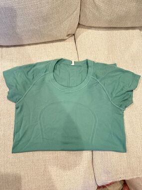 Lululemon swiftly tech size 8